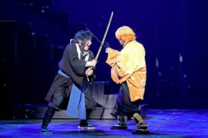 เปิดฉากแล้ว! “舞台『鬼滅の刃』其ノ陸 柱稽古・無限城 突入” พร้อมภาพเบื้องหลังและคอมเมนต์จากนักแสดง