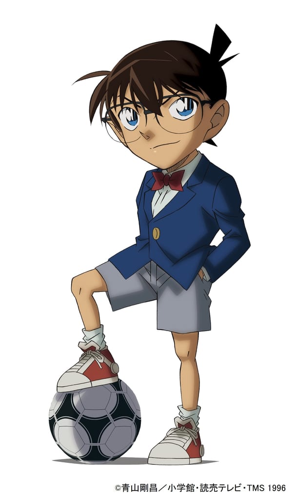 ภาพคอลแลบ Meitantei Conan x J.League แสดงให้เห็นเอโดกาวะ โคนันวางเท้าบนลูกฟุตบอล